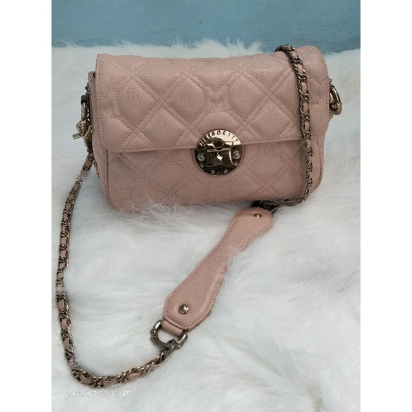 Sling dan shoulder metrocity