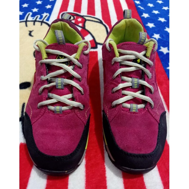 Sepatu Second Playboy Original