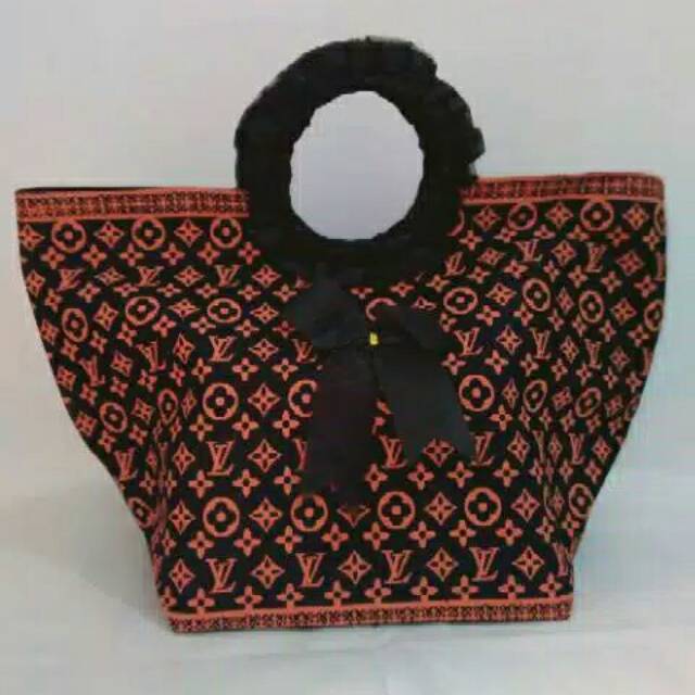 

Tas hajatan tasyakuran