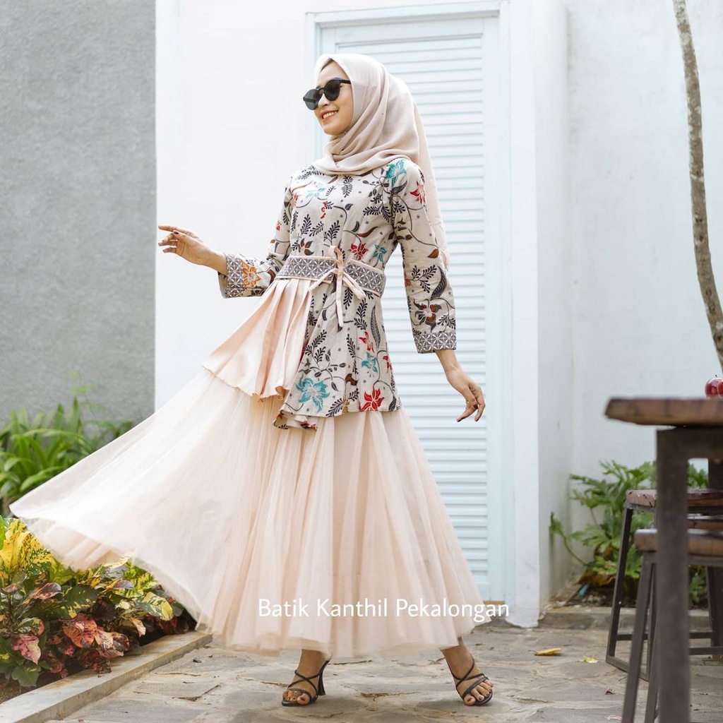 tey-17 Batik wanita ASJ SA HRB026 Kenongo Kemeja Tosca Pendek-Ayunda cream