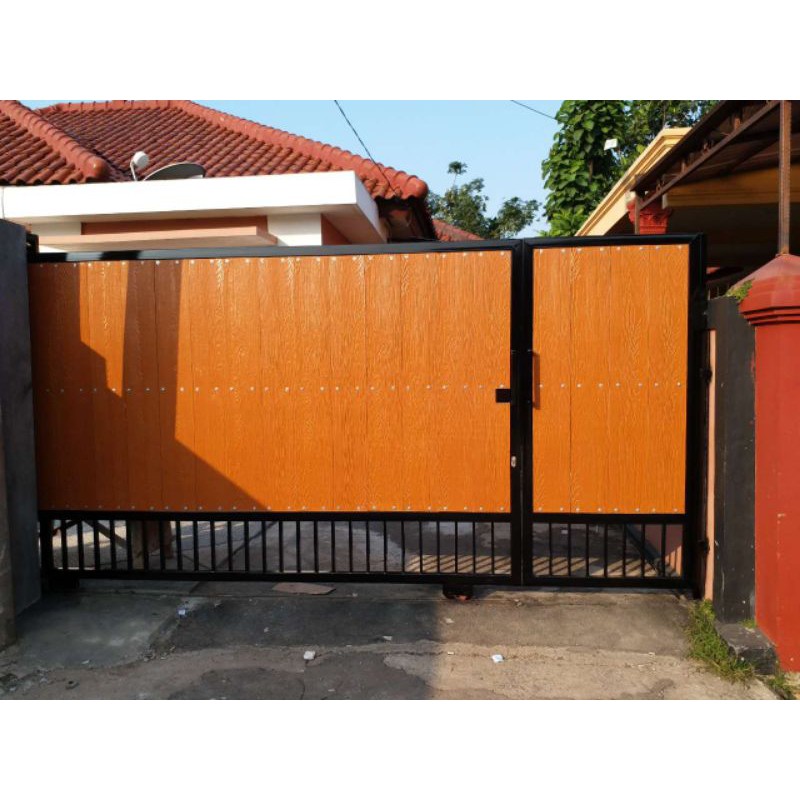 pintu dorong besi