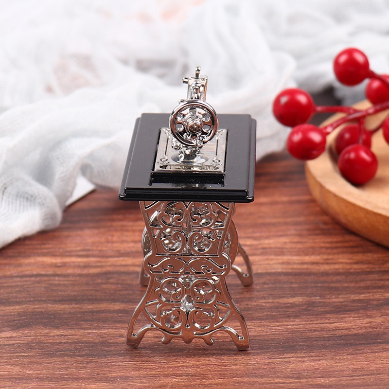 【beautifulhome12.id】Dollhouse Miniature Sewing Machine Furniture Toys Gifts Doll House Decor