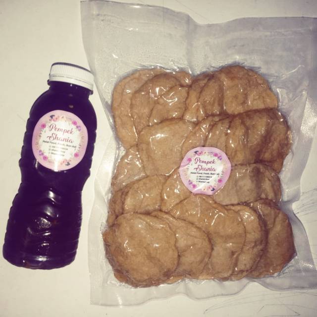 

Pempek Kulit Shania isi 20