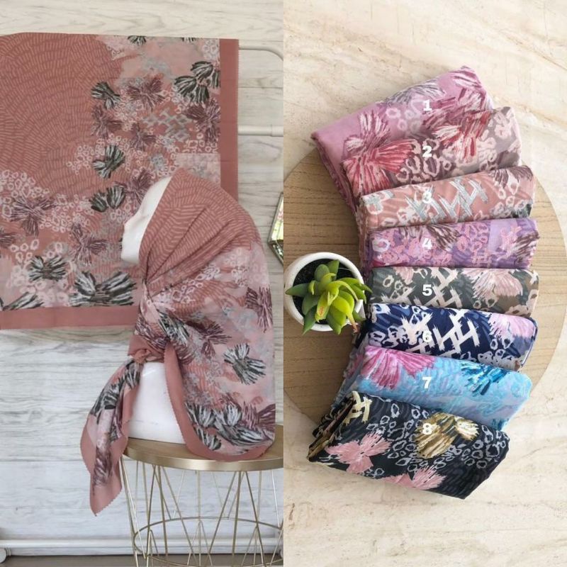 Hijab Motif Buttonscarves / Hijab segiempat kw