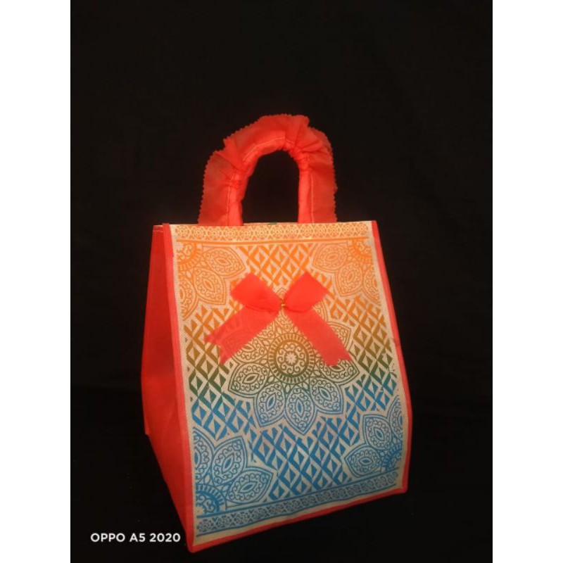 

Tas hajatan ukuran 22x22