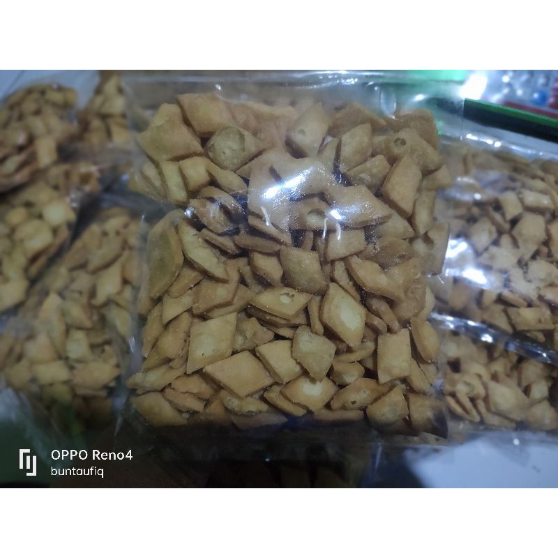 

Ketapang Susu Enak Empuk Gurih 200gram