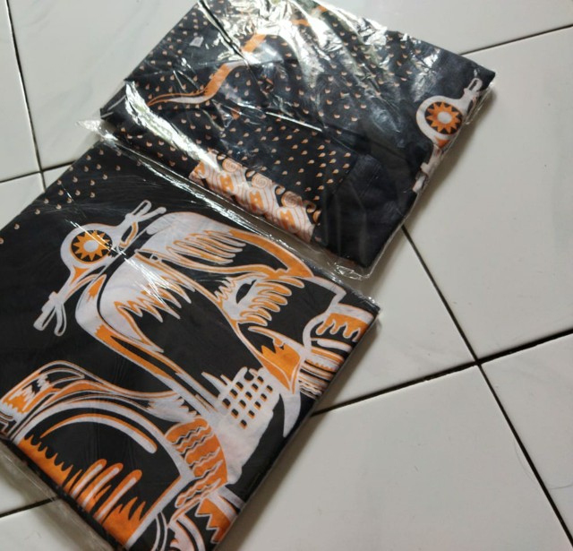 Batik Solo Setelan Sarung Kemeja