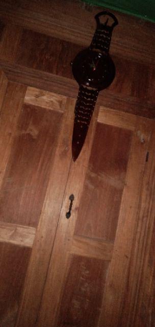 Jam Dinding Bentuk Jam Tangan Krepyak Kayu Jati
