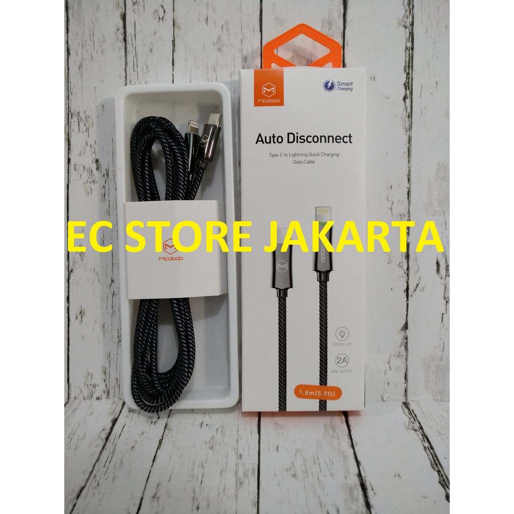 McDodo Knight Series Kabel Auto Disconnect Type C To Lightning Power Delivery Version 1.8M