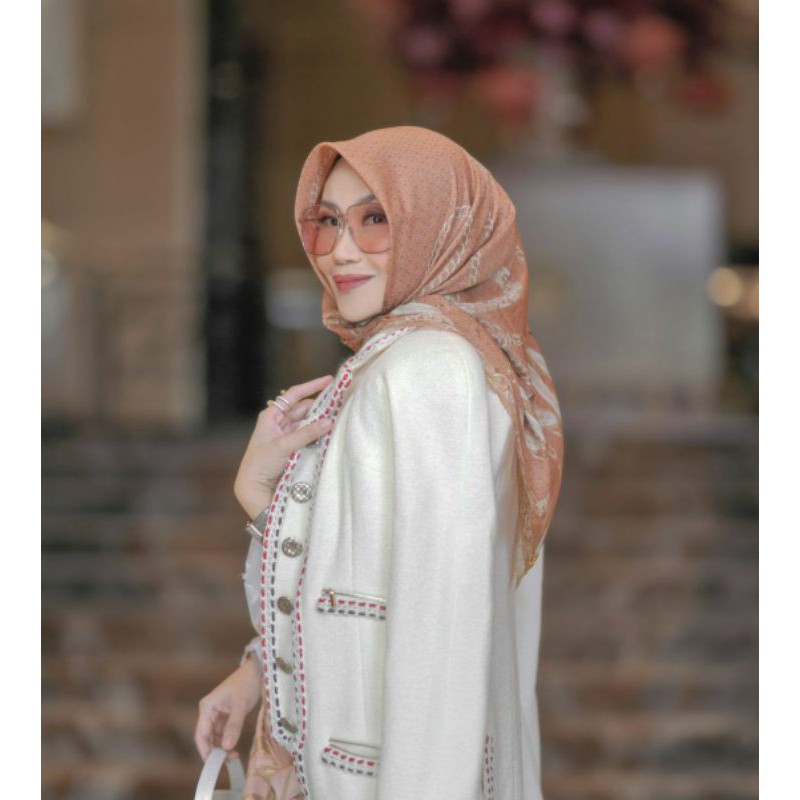 (NEW bukan PL) Buttonscarves Chain series extended.. Tinggal Majesty aja