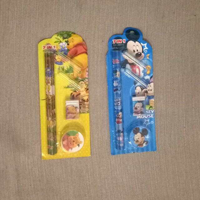 

7 in 1 Stationary Set Karakter Winnie The Pooh Mickey Mouse Alat Tulis Pensil Penghapus Rautan