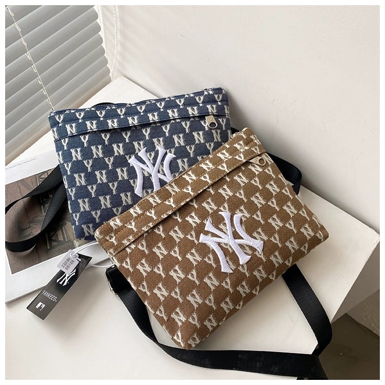 9562 Tas Wanita Selempang Import Slingbag Branded