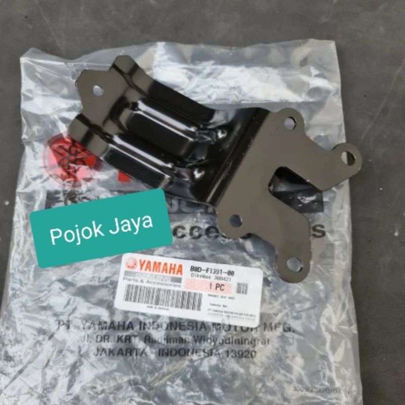 Bracket Seat MT15 Ori YGP B8D-F1391-00