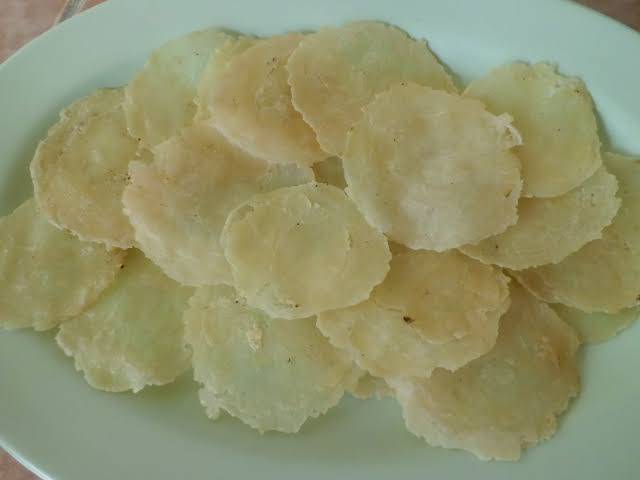 

Emping mlinjo LB (3-4 biji mlinjo)