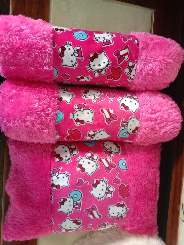 Kain Bulu Rasfur Bantal Guling Siap Di-isi (net Rp.8500)