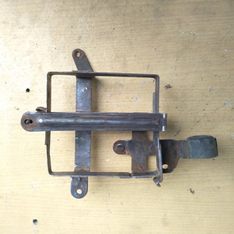 tempat aki wadah aki honda tiger lama