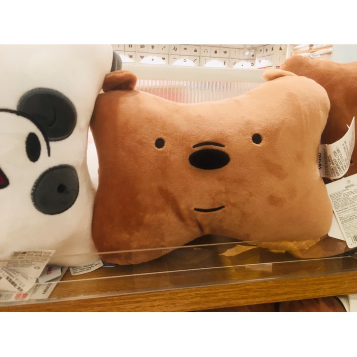 Bantal kursi mobil we bare bears miniso