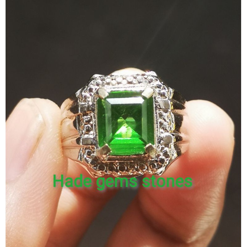 Batu permata jamrud Kalimantan cutting super kualitas