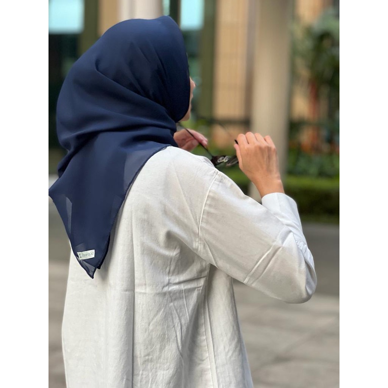 Jafiaa series biru NAVY | hijab jilbab kerudung segi empat | polycotton polos