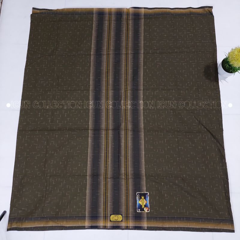 SARUNG WADIMOR MOTIF HUJAN GRIMIS 777