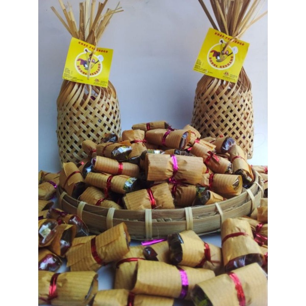 

DODOL GHEDANG PISANG KHAS PONOROGO 300 GR