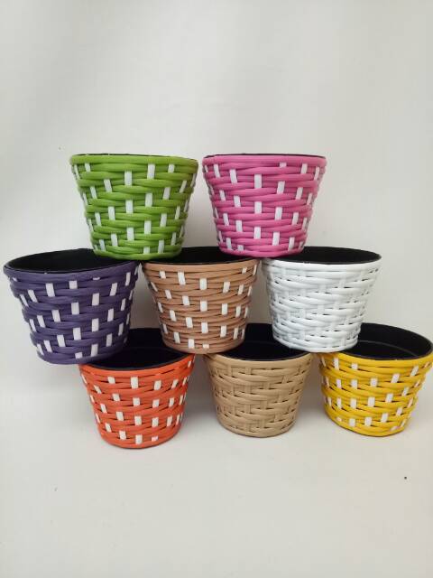 Jual Vas Anyaman Rotan Pot Bunga Anyaman 12 Cm Indonesia|Shopee Indonesia