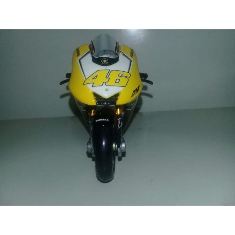 maisto diecast motogp vr46 custom goodwood