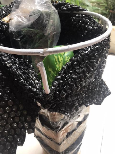 Rak Besi Standing Pot Bunga Artifisial Artificial Dekorasi Rumah Shabby Chic