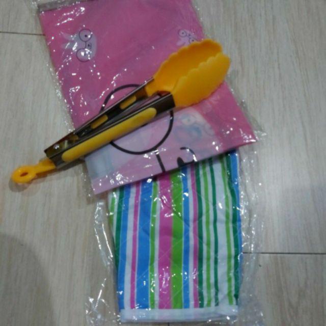 Paket 8 Isi 3 Produk Perlengkapan Masak Apron Karakter Sarung Tangan Oven Dan Capit Makanan