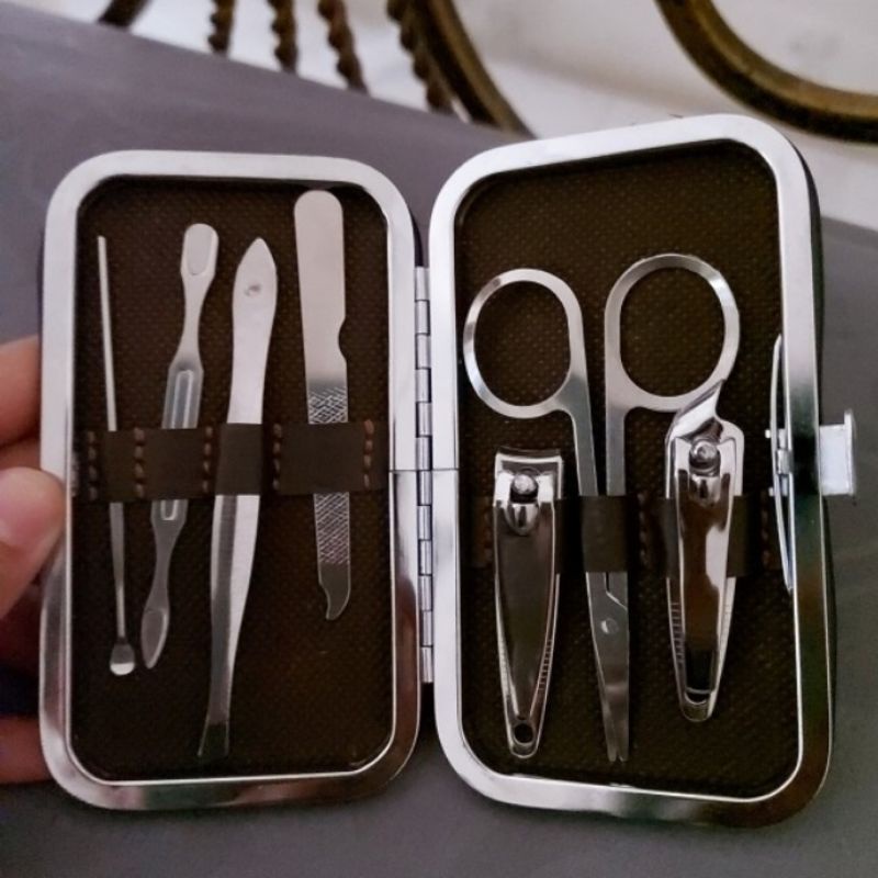 Gunting Kuku Set Stainless Steel 7 in 1 Manicure Pedicure Set 7 in 1