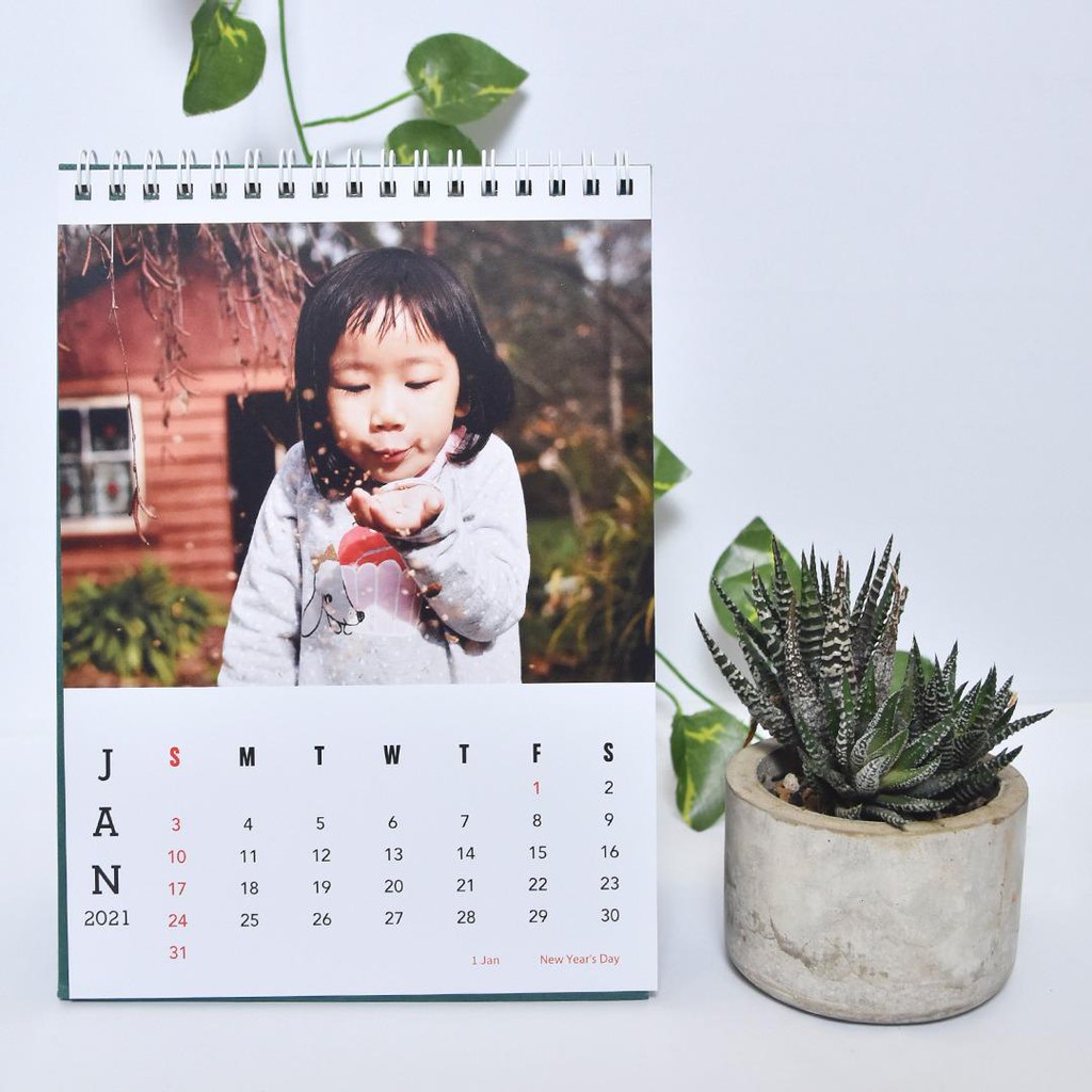 

Adorama Custom Kalender Art Carton 230gsm