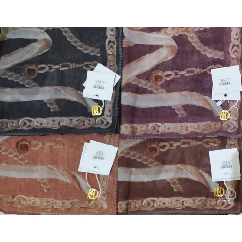 Buttonscarves Chain Extended