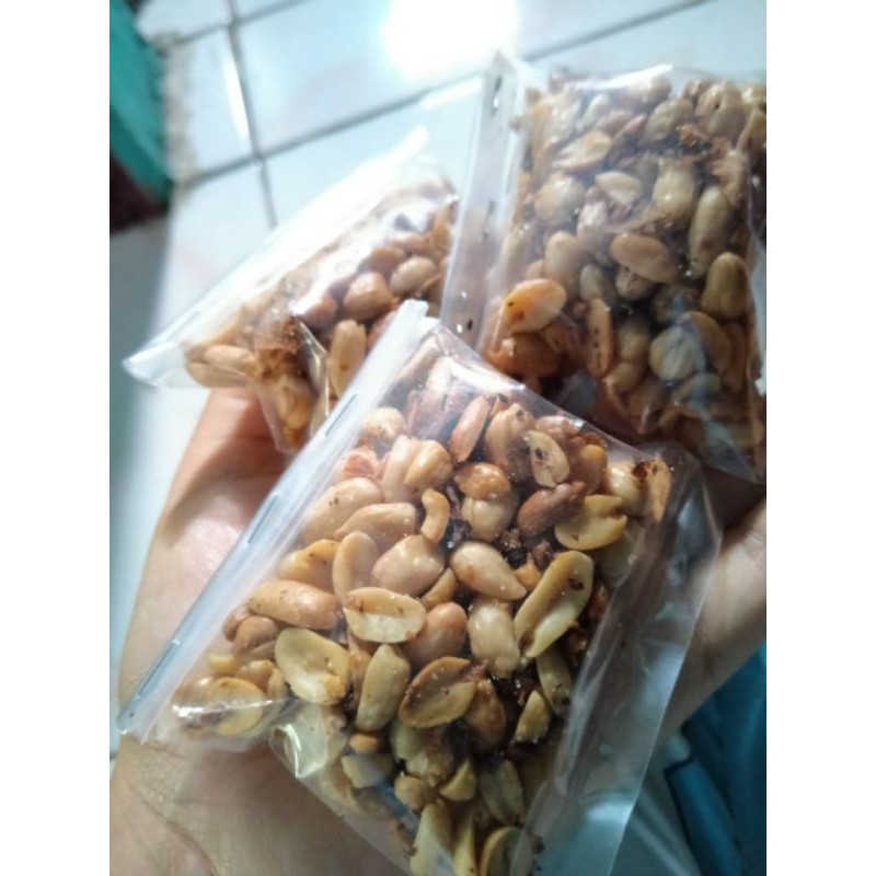 

Kacang gurih enak Yogyakarta