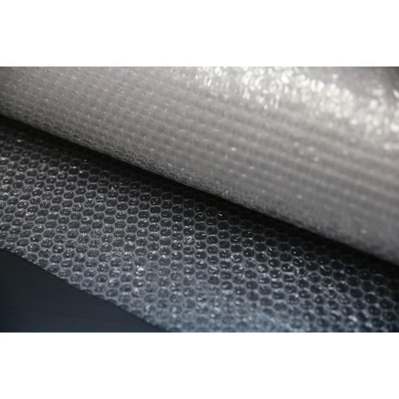 

Bubble wrap untuk tambahan Peking Helm biar lebih aman tidak lecet atau pecah.