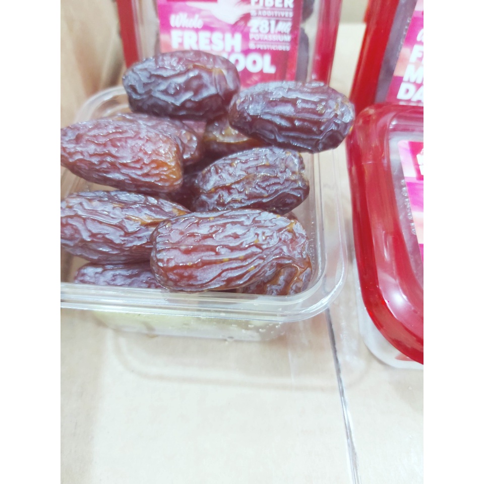 

Kurma MEDJOOL 250gr Original / Kurma BERKUALITAS ukuran Jumbo Besar Fresh