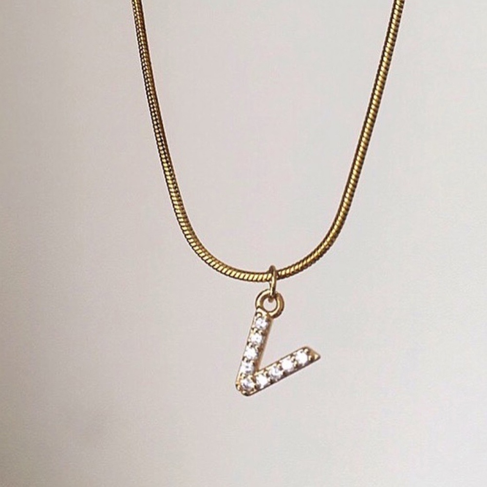 Needway  Personaility Clavicle Choker Geomertic Fashion Jewelry Inlaid Zircon Necklace Women Chain New Punk Crtsyal Pendant Letter