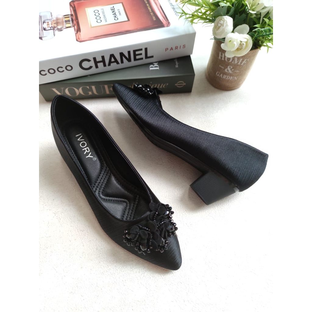 IVORY Sepatu Wanita Chunky Heels Import X58-620