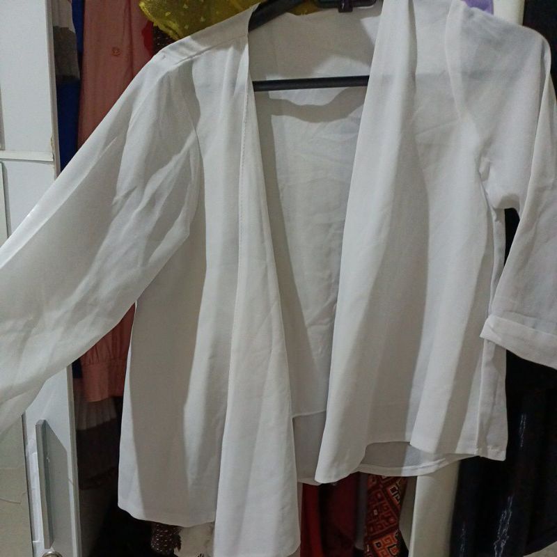 Preloved cardigan putih