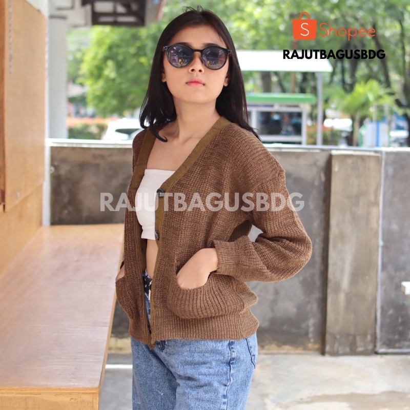 Baju Cardigan Rajut Crop Wanita Premium Kancing 5