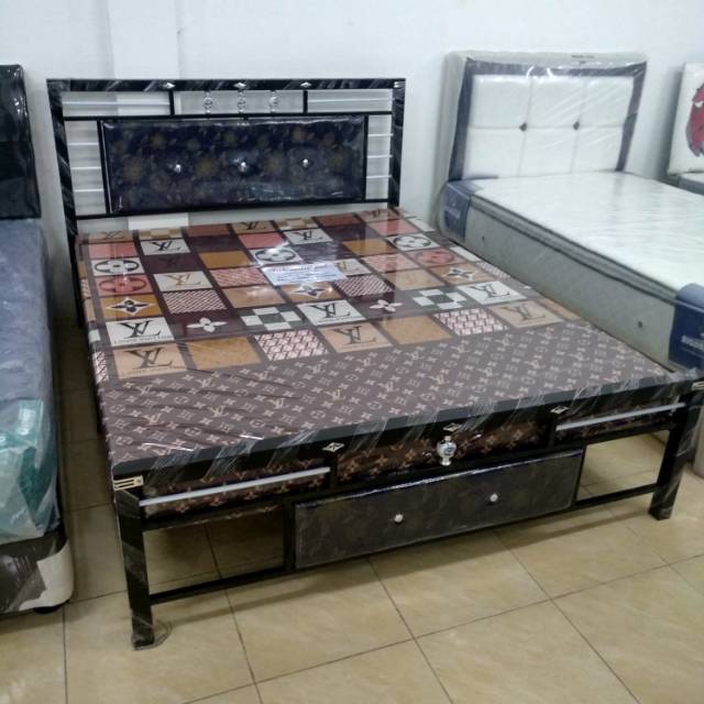 Ranjang minimalis no 2 plus kasur