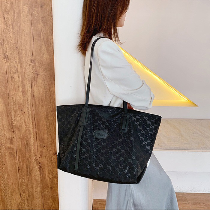 BESTSELLER TAS GDGD TAS TOTE UKURAN BESAR PENUTUP RESTLETING IMPORT MURAH Tas Import Fashion Wanita 