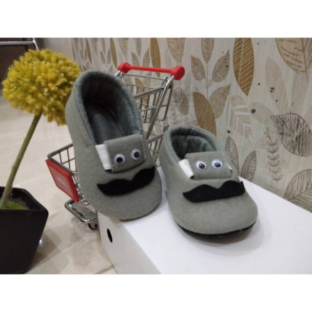 Sepatu Bayi (pakumis)