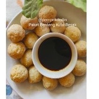 

Paket BKB (Benteng Kuto Besak) isi 15 pcs pempek Adaan
