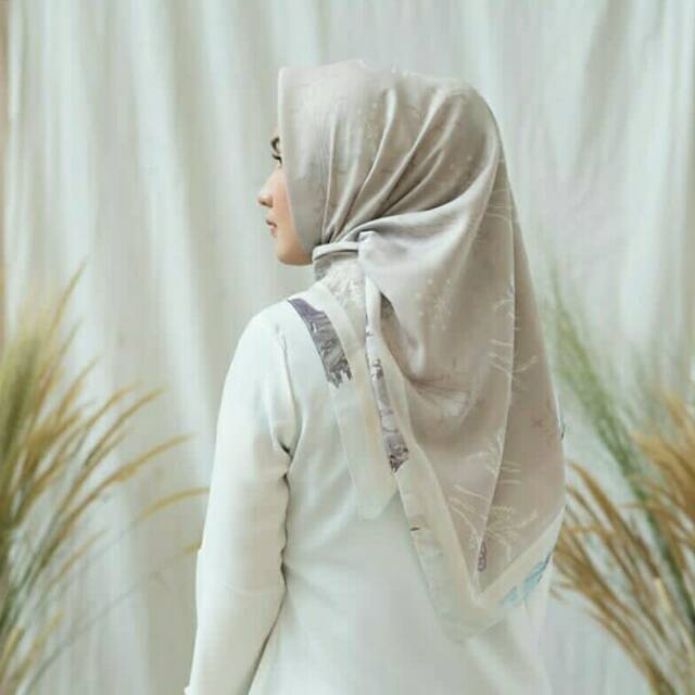 Preloved Magala Scarf HL -- Nude