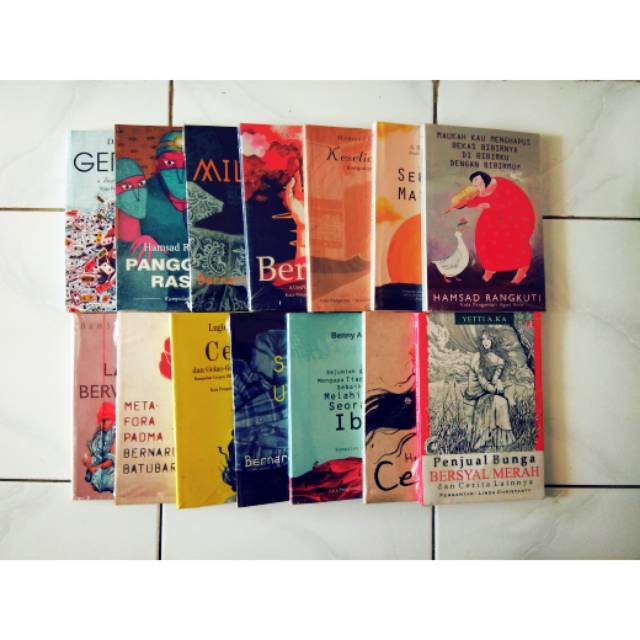 Obral Buku Genre Sastra