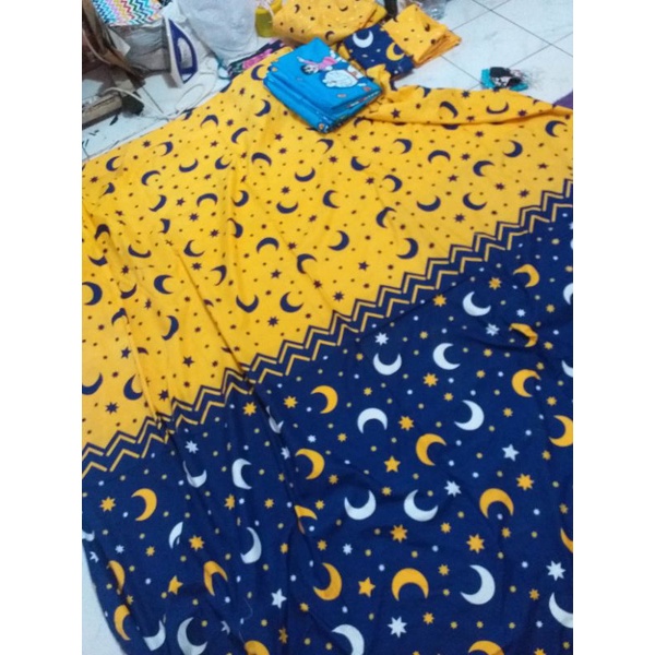 sprei katun adem motif starmoon bulan bintang
