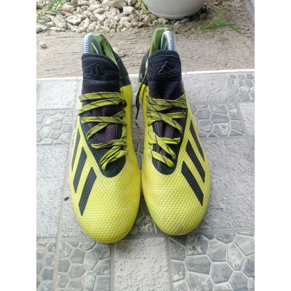 sepatu bola bekas second original