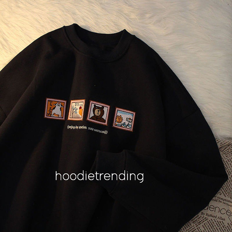 HODISO  - Enjog Dops Gation Crewneck Sweater