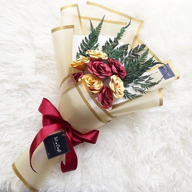 Hand Bouquet Flower Buket Bunga Buket Wisuda Buket Pengantin Bouquet Cello Border Gold