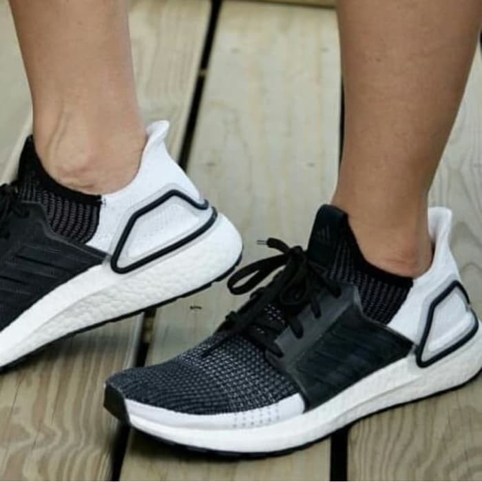 adidas ultra boost 19 black and white